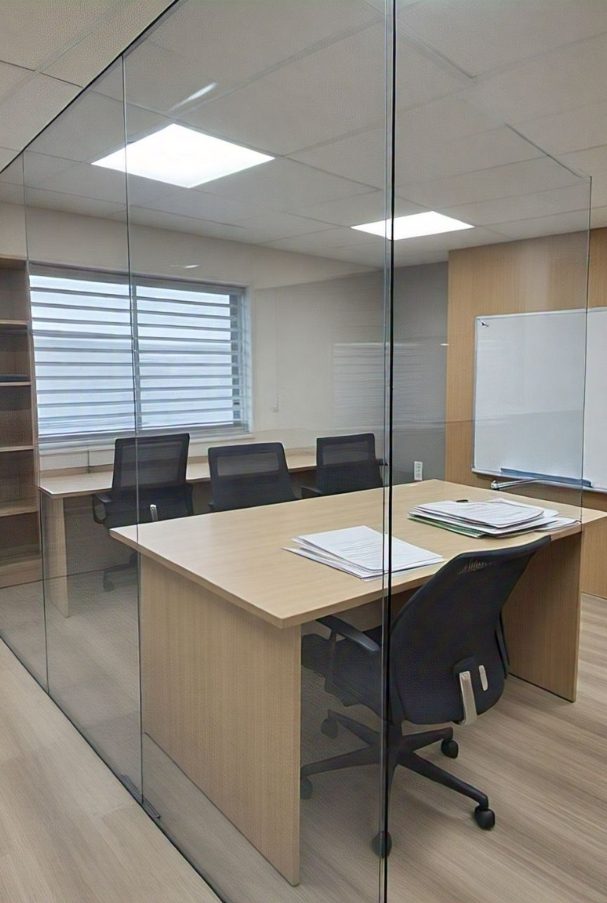 glass partition walls for offices