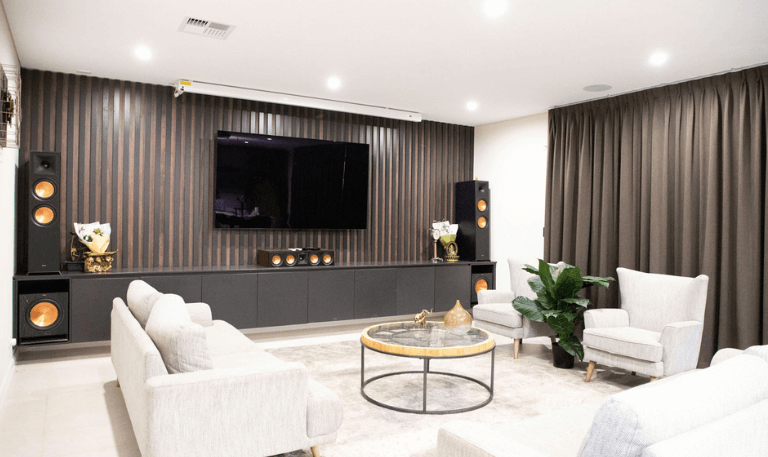 Living Room with Immersive Technology